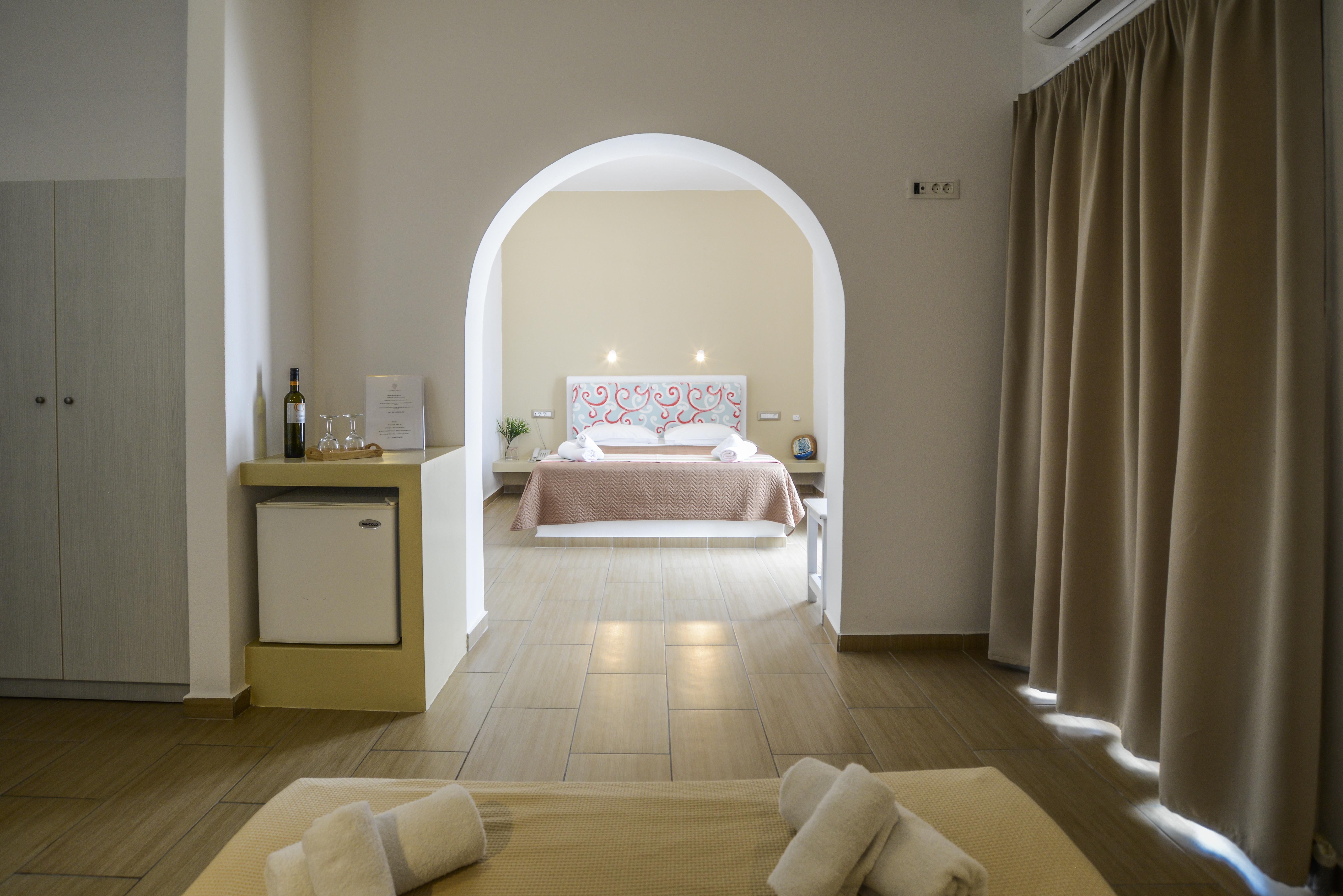 Omiros Hotel 梅萨雷亚 外观 照片
